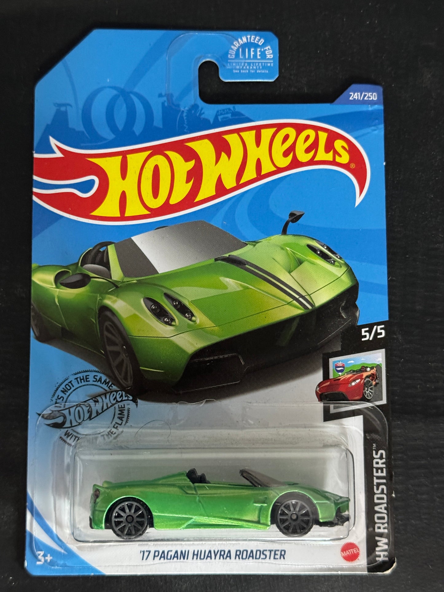 Hot Wheels 17 pagani huayara roadster