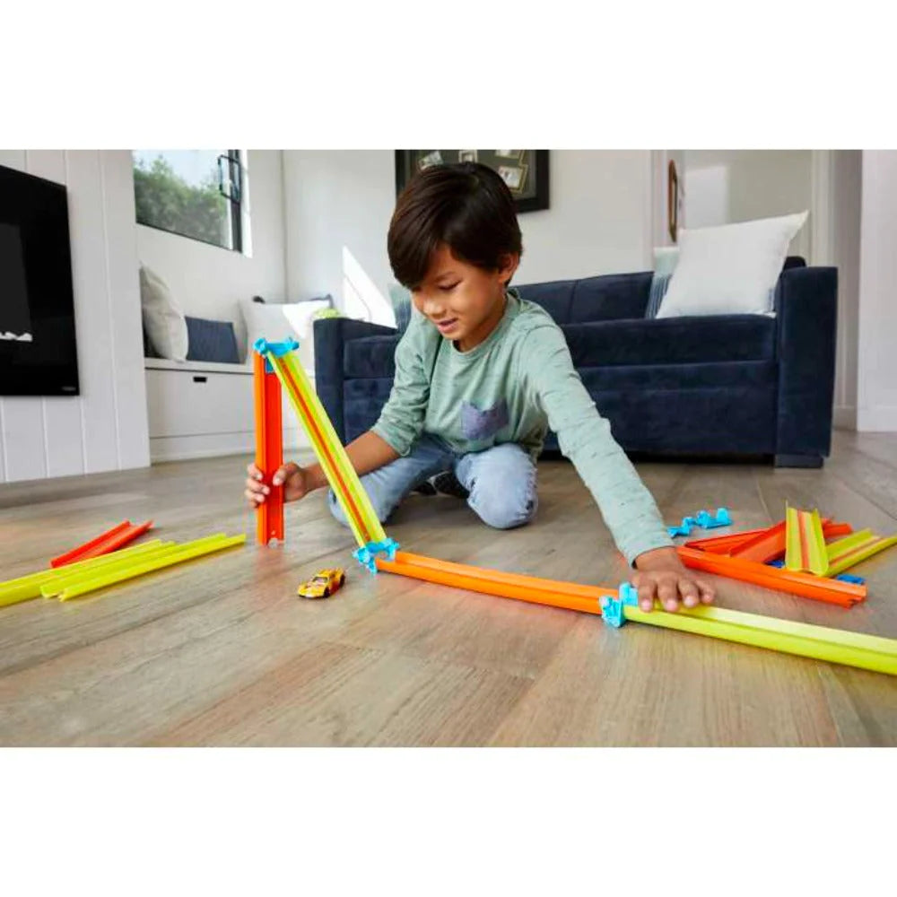Hot Wheels Track Builder Fold Up Track Pack