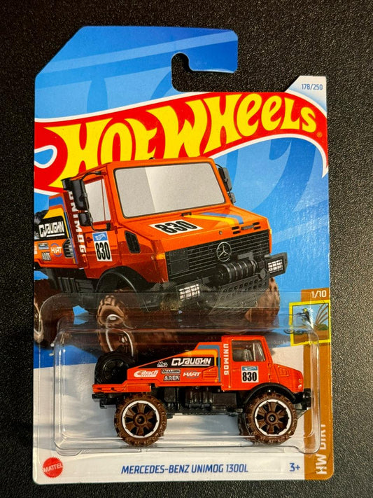 Hot Wheels - Mercedes - Benz Unimog 1300L