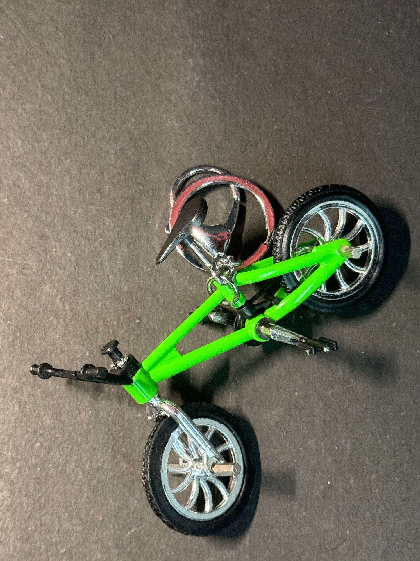 Cycle Miniature Green color