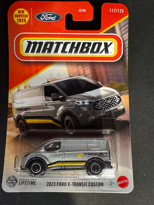 MATCHBOX 2023 FORD E-TRANSIT CUSTOM