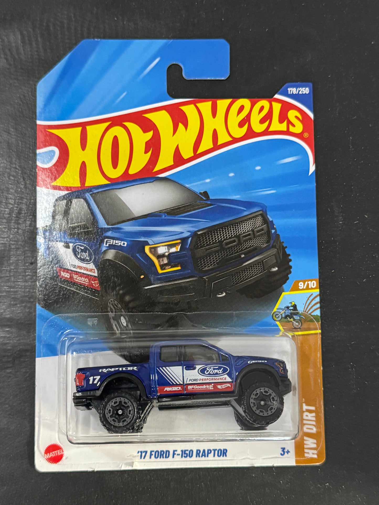 Hot Wheels 17 FORD F-150 RAPTOR