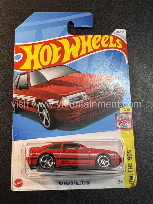 Hot Wheels 92 FORD MUSTANG
